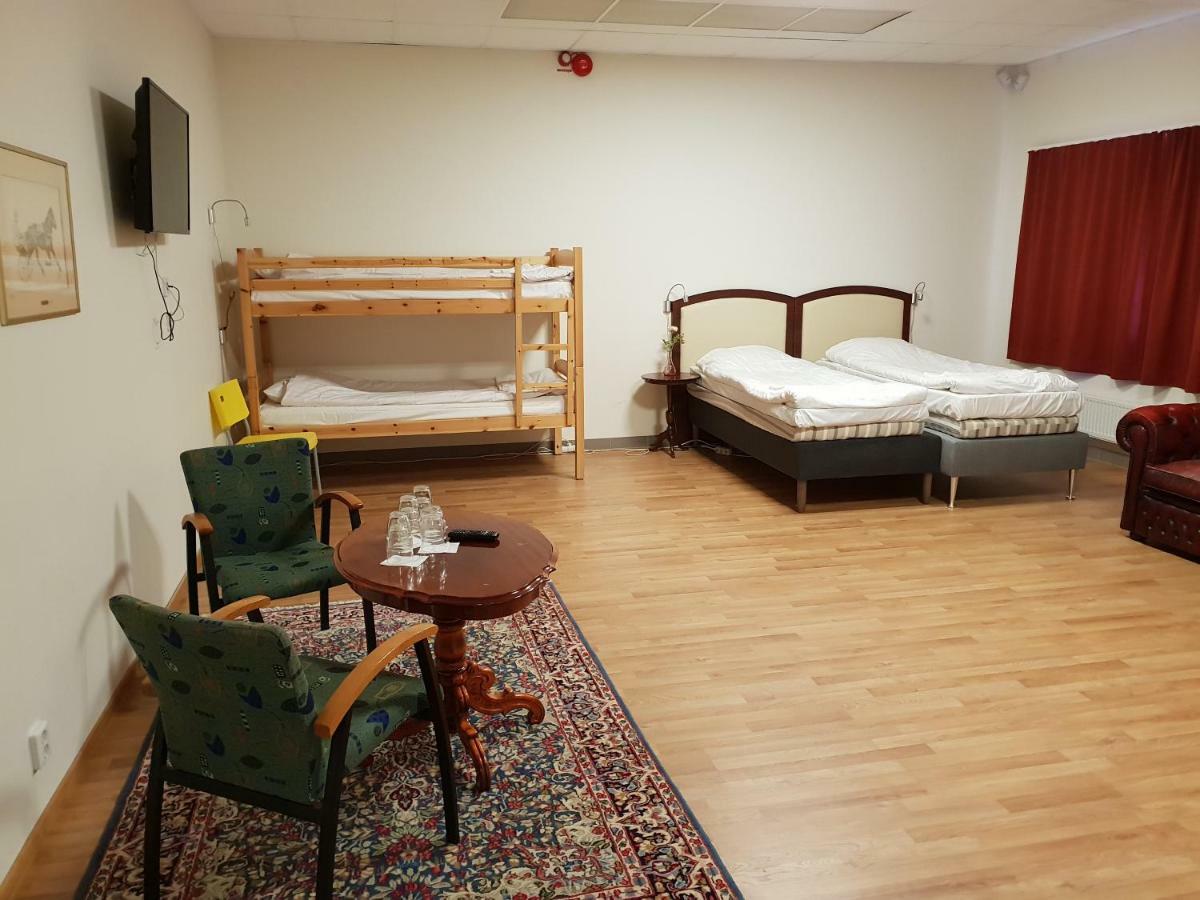 Trestads Restaurang Hotell&Pensionat Vänersborg Екстериор снимка
